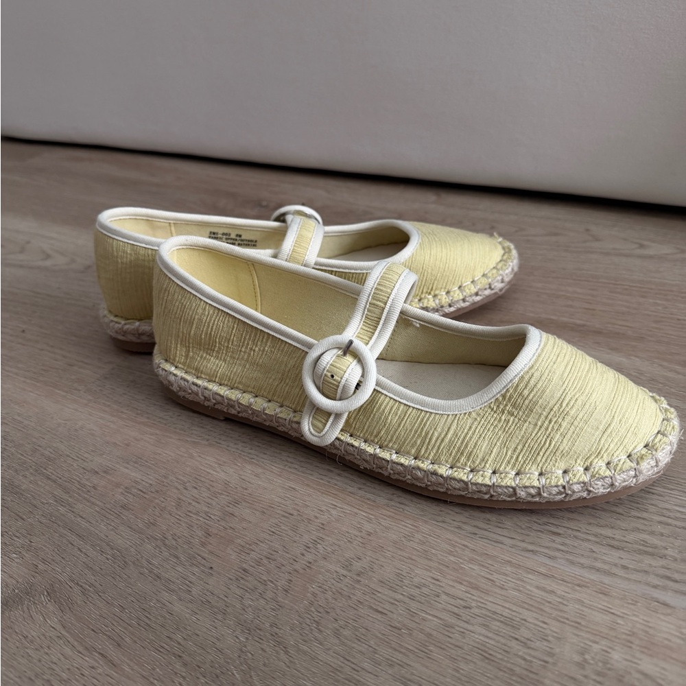 CL by Laundry Yellow Flats with White Trim